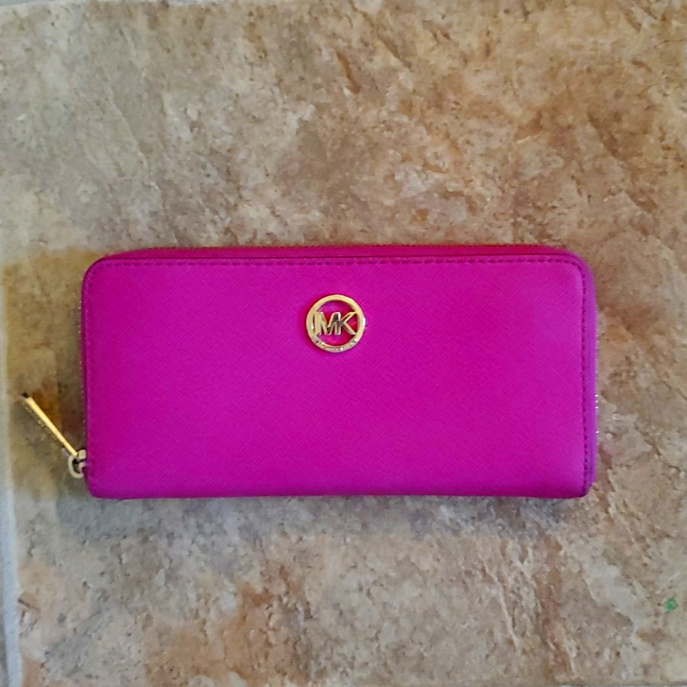 Michael Kors wallet